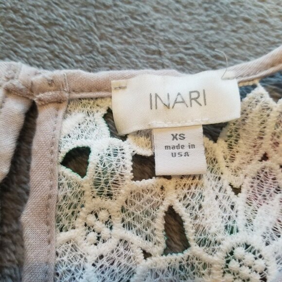 Inari Women's Sleeveless Tank Top Embroidered Keyhole Back Multi Floral Size XS - Picture 3 of 6